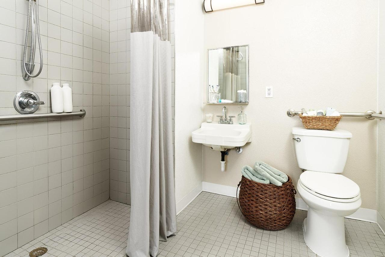 Intown Suites Extended Stay Raleigh Nc- Capital Blvd Eksteriør bilde