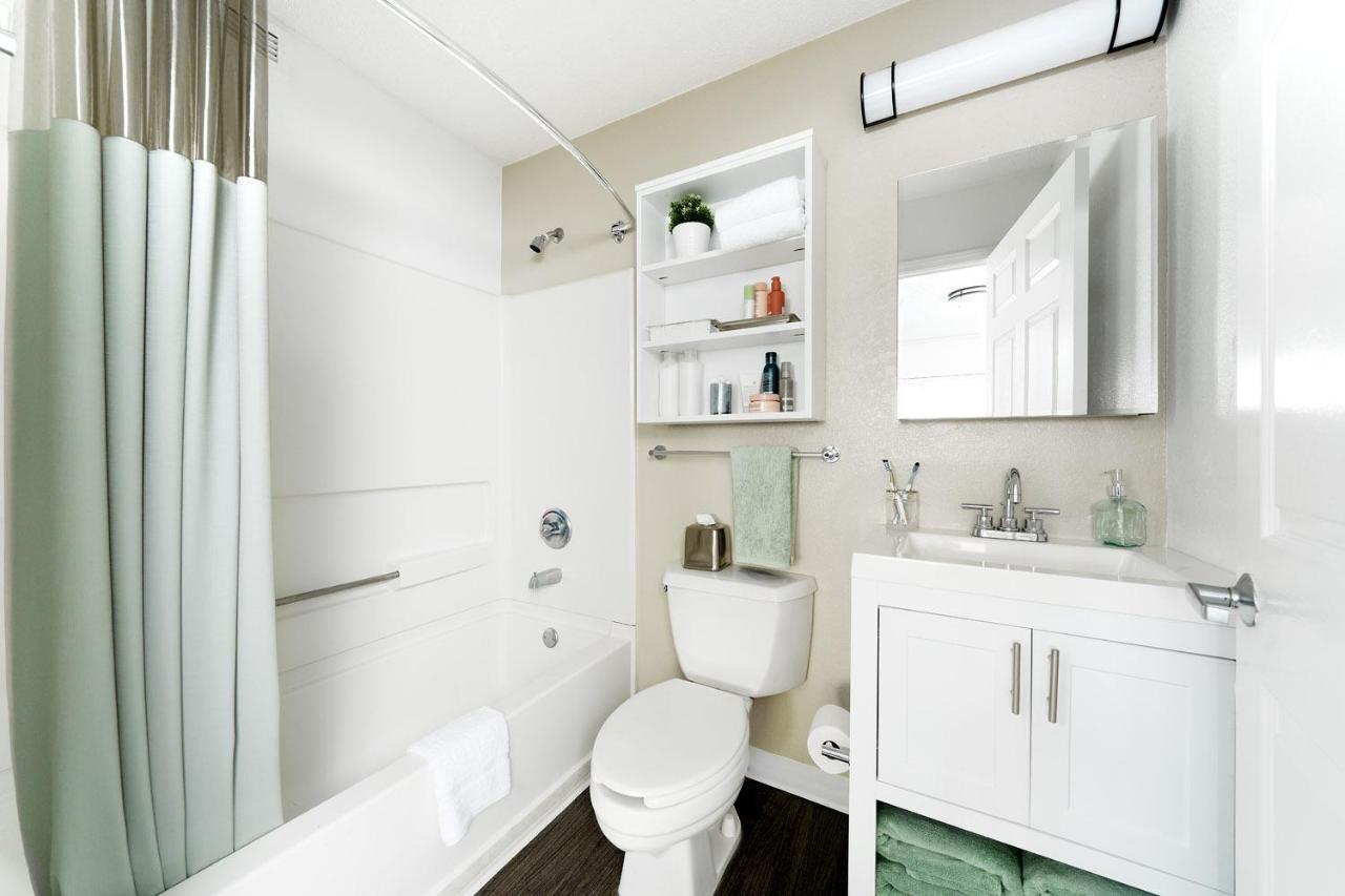 Intown Suites Extended Stay Raleigh Nc- Capital Blvd Eksteriør bilde