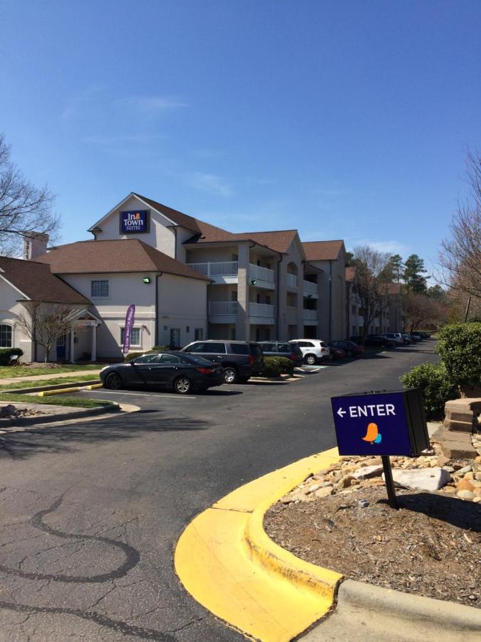 Intown Suites Extended Stay Raleigh Nc- Capital Blvd Eksteriør bilde